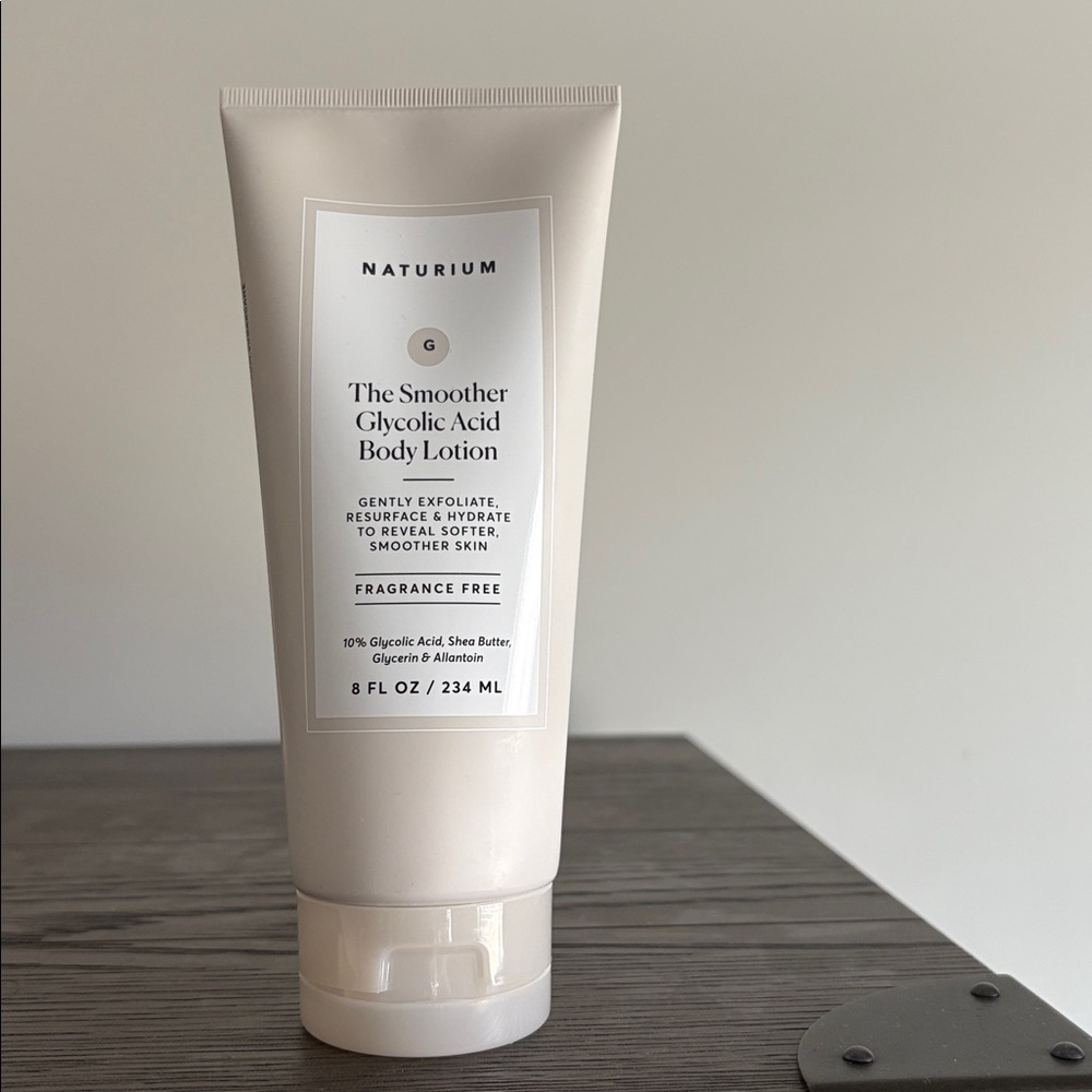 Naturium The Smoother Glycolic Acid Body Lotion